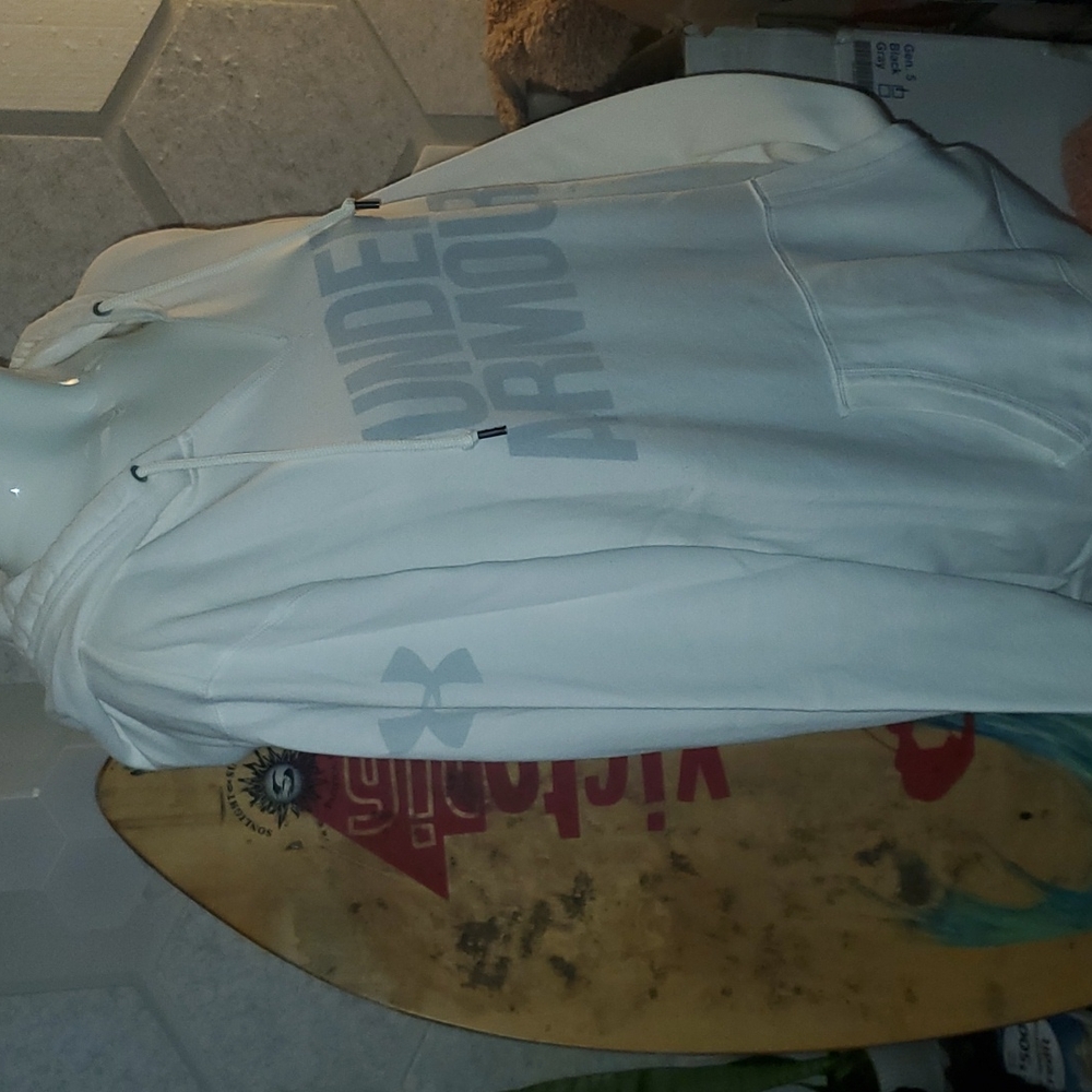 Under Armour Pullover - image 2